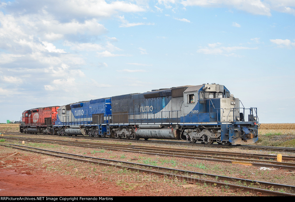 Helpers tunnel motors locomotives